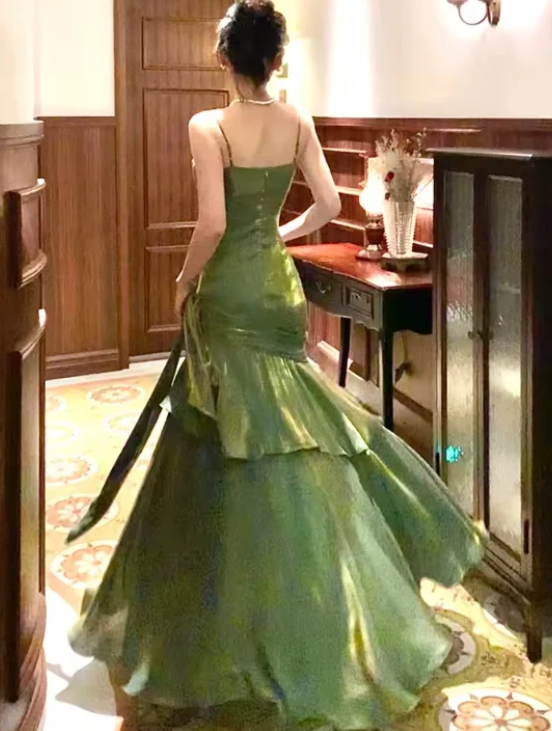 Elegant Satin Sweetheart Prom Dress Mermaid Spaghetti Strap Evening Gown Party Dress Long Formal Dress DP6732