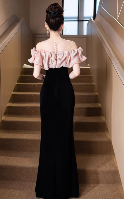 Vintage Black Velvet Off-Shoulder Evening Gown Blush Ruffled Puff Sleeves Mermaid Prom Dress DP7765