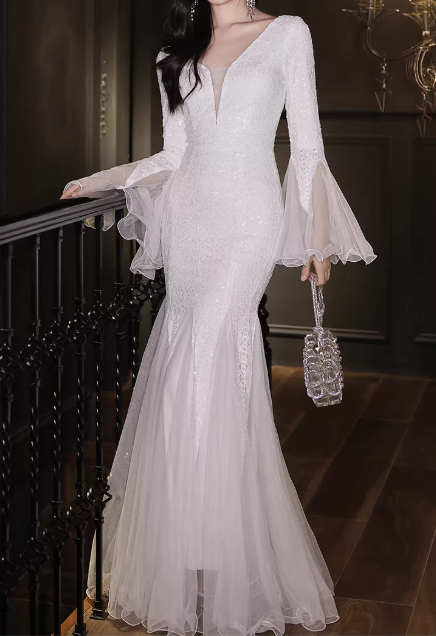 Vintage White Sequin Mermaid Evening Gown Deep V-Neck Flared Long Sleeve Tulle Train Prom Dress DP7785