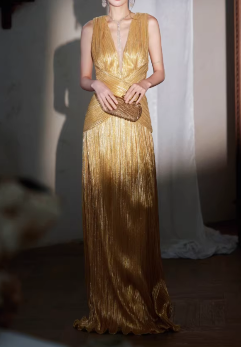 Elegant Champagne Gold Pleated Satin Formal Dress HalterSweetheart Prom Dress DP7972