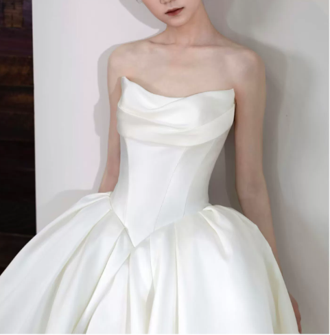 Romantic White Strapless Satin A-Line Wedding Dress DP8622