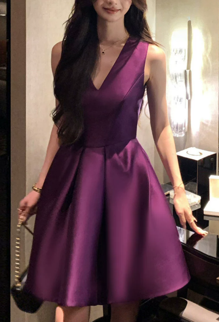 Elegant Purple Satin V-Neck A-Line Homecoming Dress DP8744