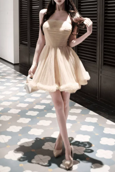 Elegant Champagne Strapless Tulle A-Line Homecoming Dress DP8749