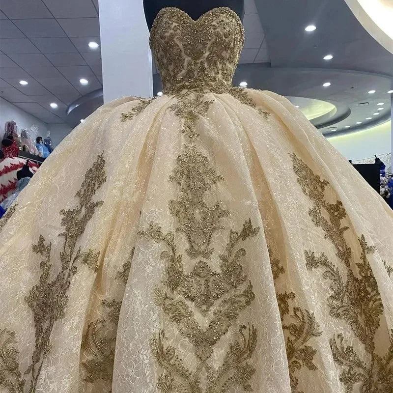 Wunderschönes Apricot Sweetheart Perlenstickerei Sweet 16 Quinceanera A-Linie Ballkleid Geburtstagskleid Abendkleid Ballkleid DP6528
