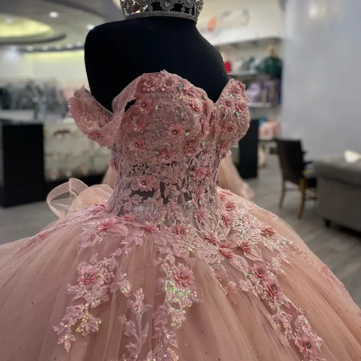 Elegantes rosa schulterfreies A-Linien-Ballkleid mit Paillettenapplikationen und bodenlangem Sweet 16 Quinceanera-Kleid, Geburtstagskleid, Abendkleid, Ballkleid, DP6443
