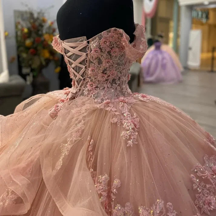 Elegantes rosa schulterfreies A-Linien-Ballkleid mit Paillettenapplikationen und bodenlangem Sweet 16 Quinceanera-Kleid, Geburtstagskleid, Abendkleid, Ballkleid, DP6443