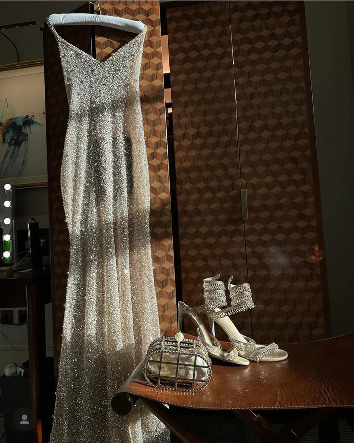 Enchanting Silvery Shiny Sequin Mermaid Halter-neck Long Prom Dress Evening Dress DP6333