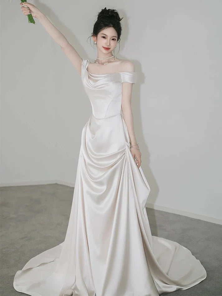 Robe de mariée trapèze élégante en satin, style rétro, épaules dénudées, longueur au sol, DP6114