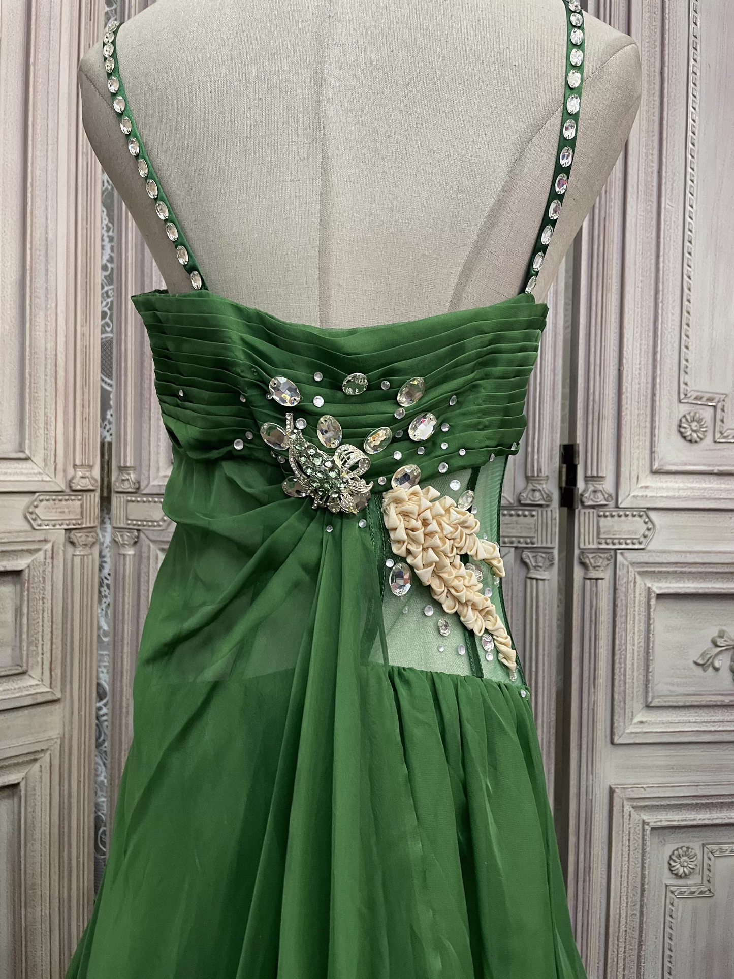 Vintage Emerald Green Strapless Chiffon A-Line Beaded Evening Gown Train Formal Prom Dress DP7601