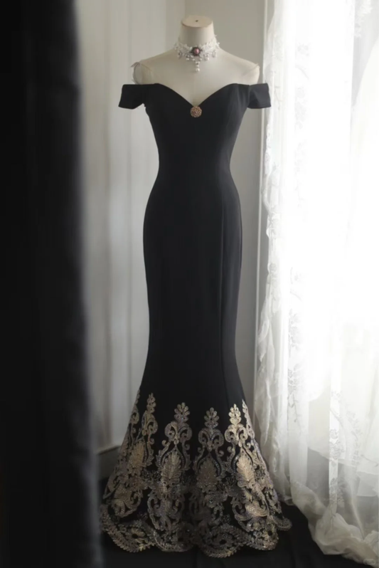 Vintage Black Off-Shoulder Gold Embroidery Mermaid Evening Gown DP7354