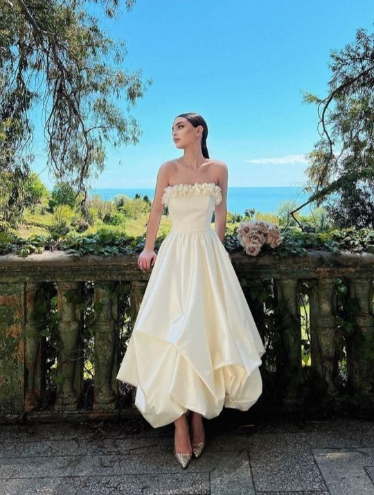 Robe de soirée longue blanche bustier coupe trapèze, DP1800