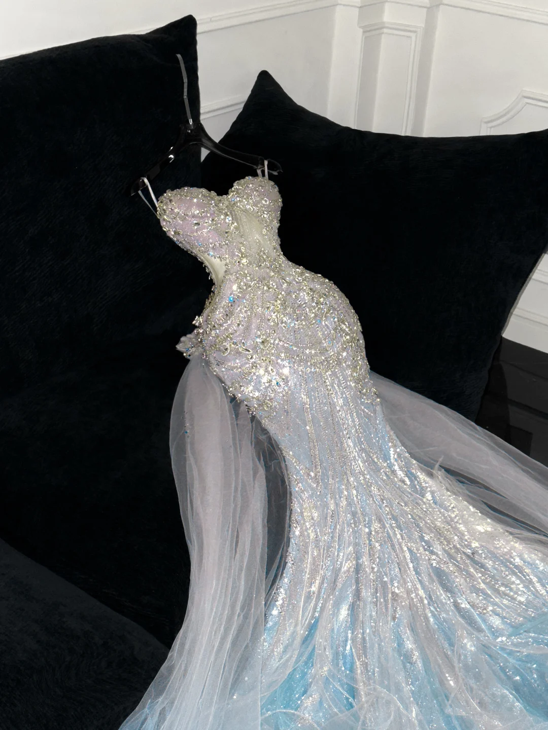 Vintage Sky Blue Ombre Sequin Mermaid Sweetheart Tulle Ruffled Train Evening Gown DP7351