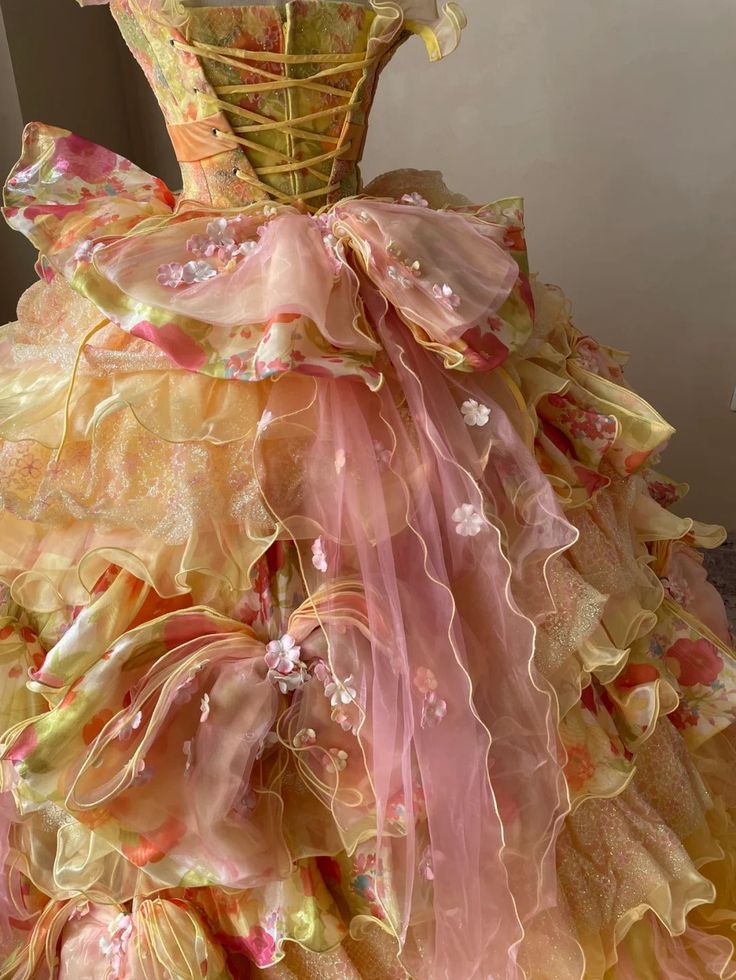 Robe de bal trapue en organza, multicolore pastel, à volants et plusieurs niveaux – Robe de princesse sans bretelles, embellie de fleurs, pour Quinceañera DP7007