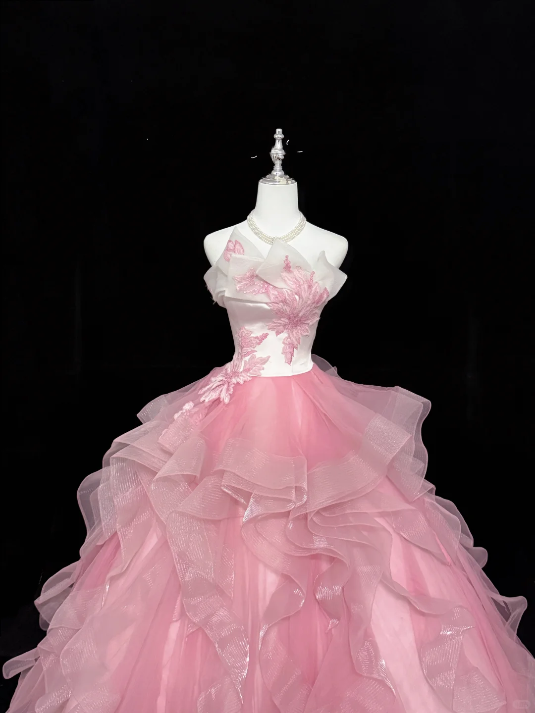 Elegant Pink Strapless Tulle Dress Lace Applique Bow Ruffled Prom Gown Sweet 15 Quinceanera Ball Gown DP8252