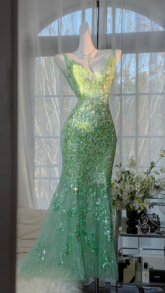 Glamorous Mint Green Sequin Mermaid Prom Gown V-Neck Beaded Evening Dress DP8127