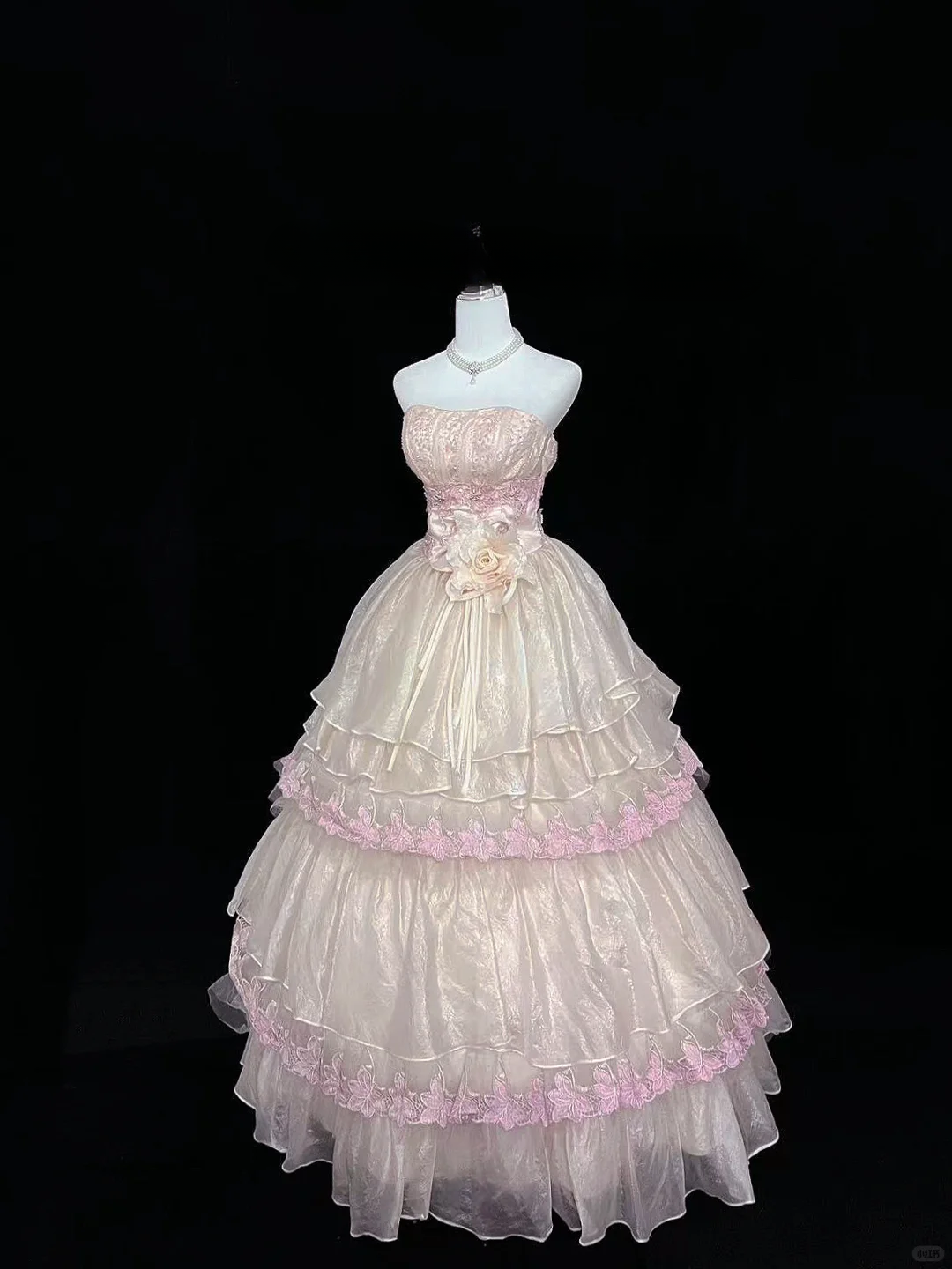 Glamorous Pink Lace Applique 3D Rose Strapless Tulle Sweet 16 Quinceanera Ball Gown DP7355