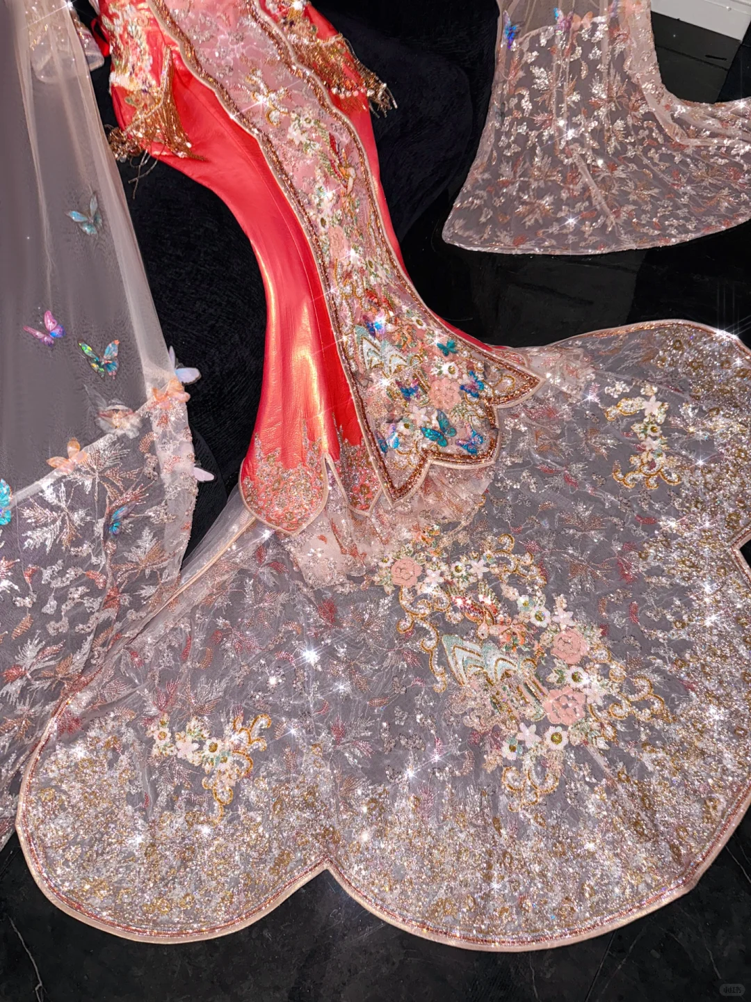 Gorgeous Shiny Beaded Exquisite Embroidery 3D Butterflies Mermaid Floor-length Evening Dress Prom Dresses DP6198