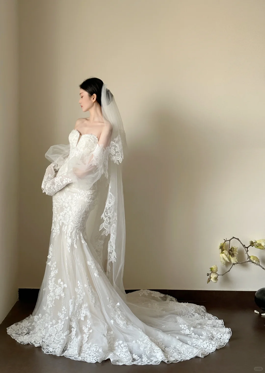 Elegantes trägerloses Meerjungfrau-Spitzen-Tüll-Brautkleid, DP5101