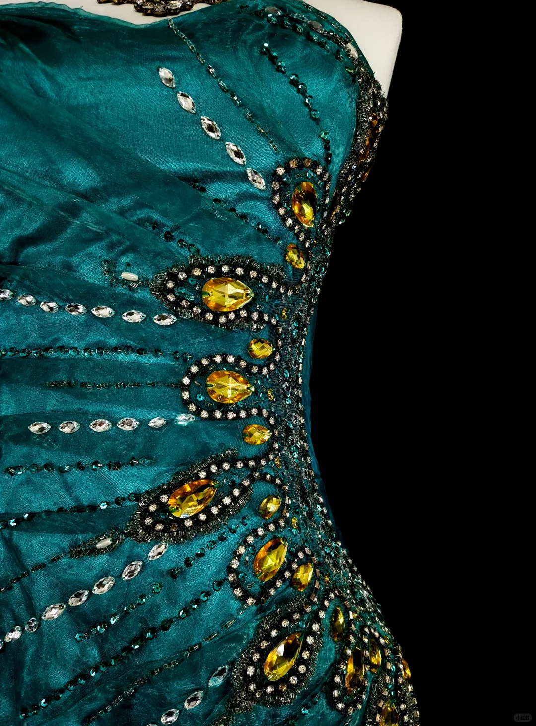 Retro Grünes trägerloses Meerjungfrau-Kleid mit Perlenbesatz und Rüschen, langes Vintage-Abendkleid, DP5203