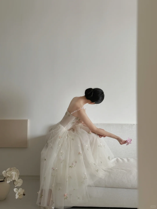 Elegant Ivory Straps A-Line Tulle Floral Appliques Long Party Dress Birthday Outfits, DP5109