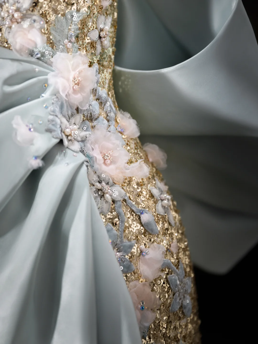 Stunning Gold Strapless Sequins Mermaid Appliques Long Evening Party Dress, DP5034