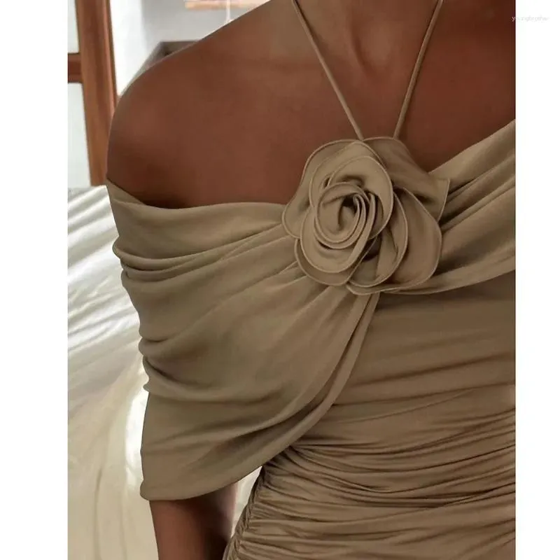 Elegantes Neckholder-Abendkleid im Meerjungfrau-Stil mit schulterfreiem Satin, langes Partykleid, DP4472