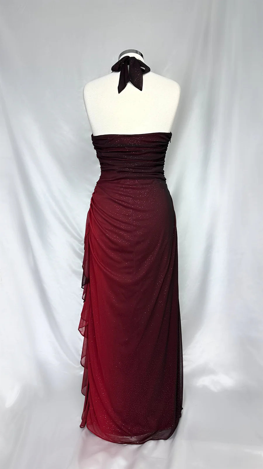 Robe de soirée longue vintage rouge vin, col en V, volants, fourreau, DP4524