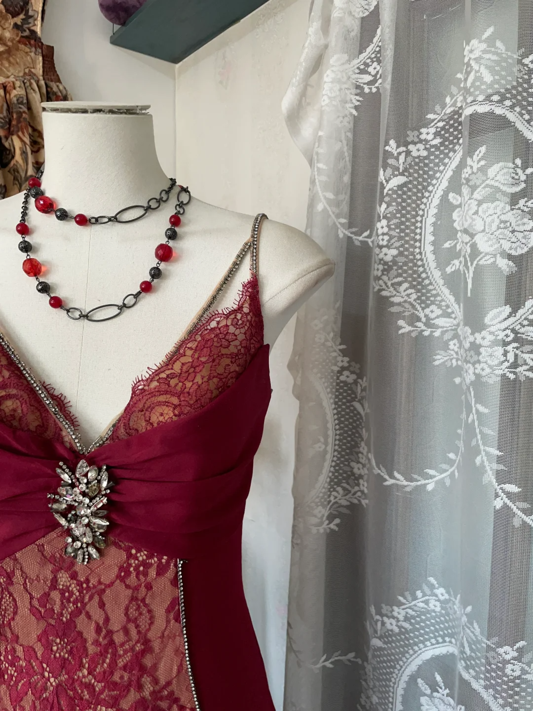 Robe de soirée longue rouge vin à col en V style sirène, style vintage, DP4563