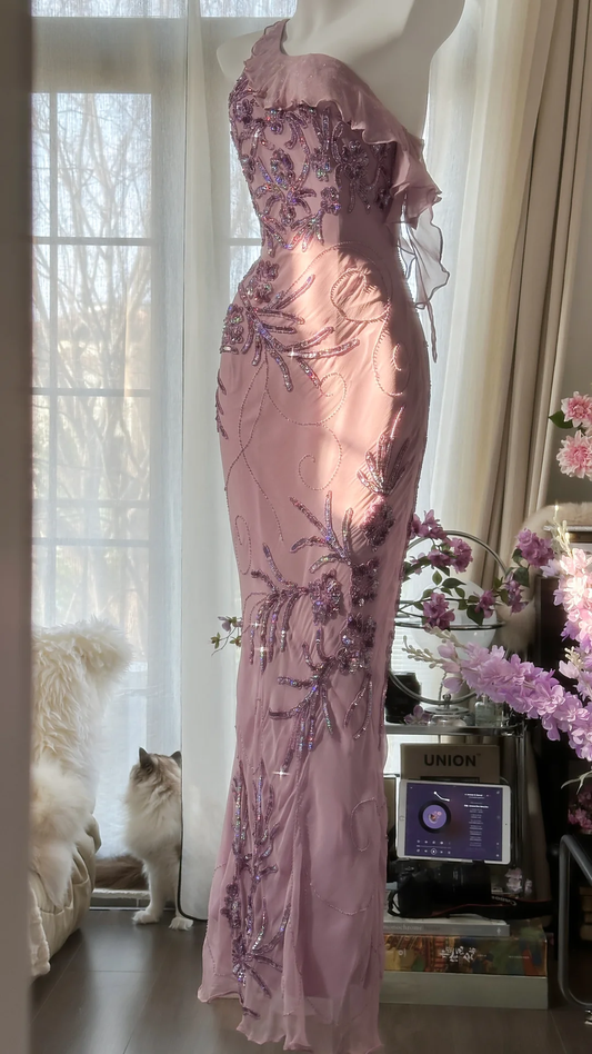 Robe de soirée longue violet clair asymétrique à paillettes et perles, DP4982