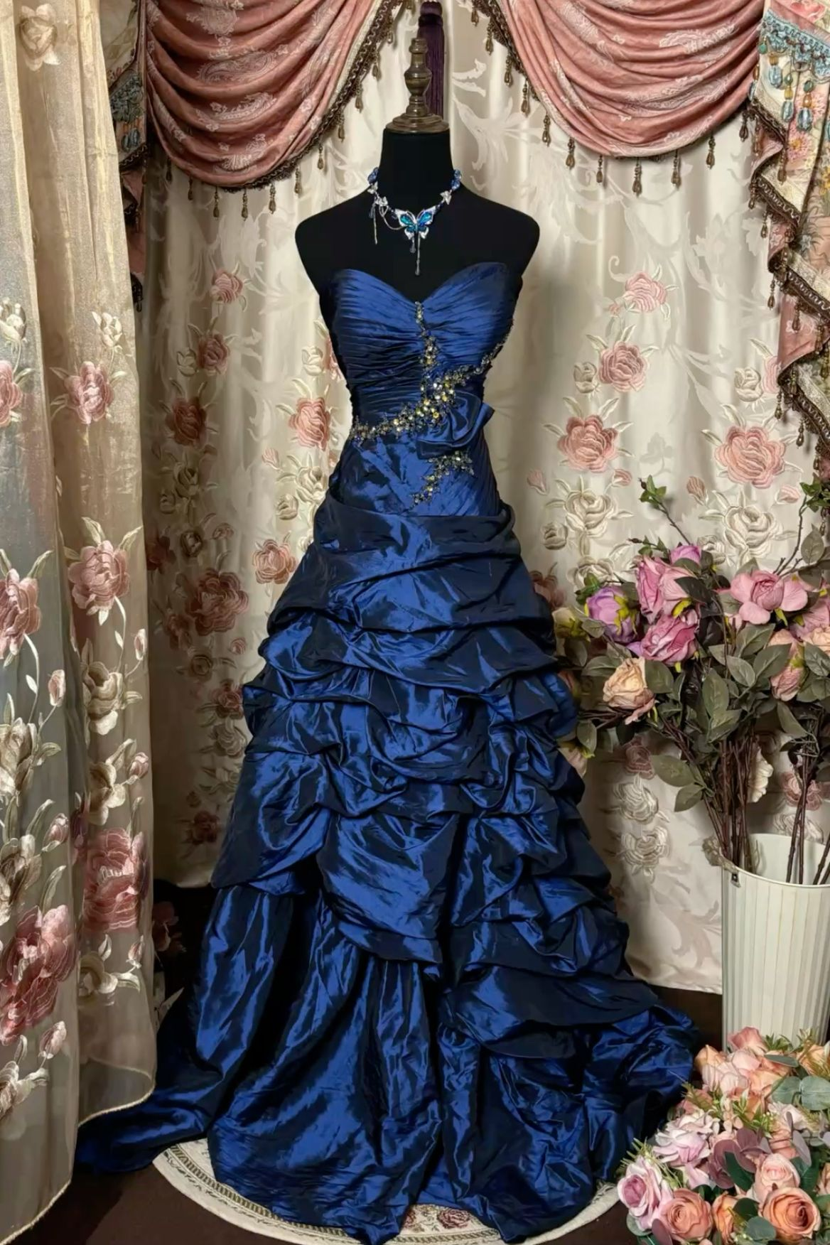Navy Blue Sweetheart A-Line Satin Beading Vintage Long Formal Prom Dresses, DP4992