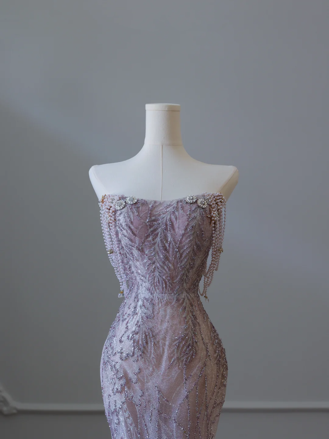 Elegantes, schulterfreies, perlenbesetztes Tüll-Meerjungfrauen-Abendkleid, langes Ballkleid, DP5305