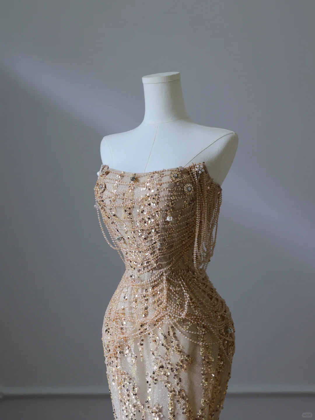 Champagner-Gold, schulterfrei, Perlenbesetzt, Meerjungfrau, langes Ballkleid, Abendkleid, DP5306