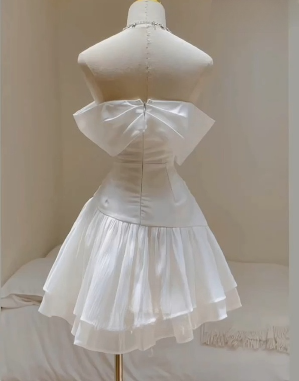 Robe de soirée courte blanche à épaules dénudées, coupe trapèze, DP5530