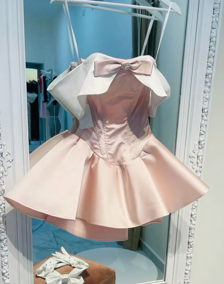 Robe de soirée trapèze rose clair en satin à épaules dénudées, mini robe d'anniversaire, DP5532