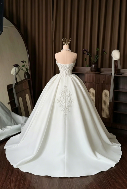 Elegant Strapless Sweetheart Corset Beaded Lace Embroidery Long Train Wedding Dress DP8589