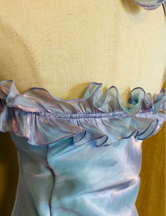 Vintage Iridescent Blue Halter Neck Satin Maxi Evening Gown Mermaid 3D Floral Ruffle Prom Dress DP7963