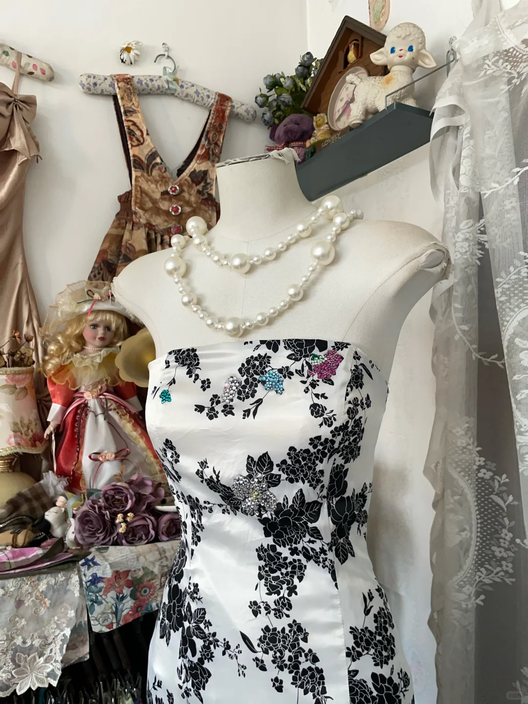 Robe de soirée longue style sirène sans bretelles à imprimé floral vintage DP6378