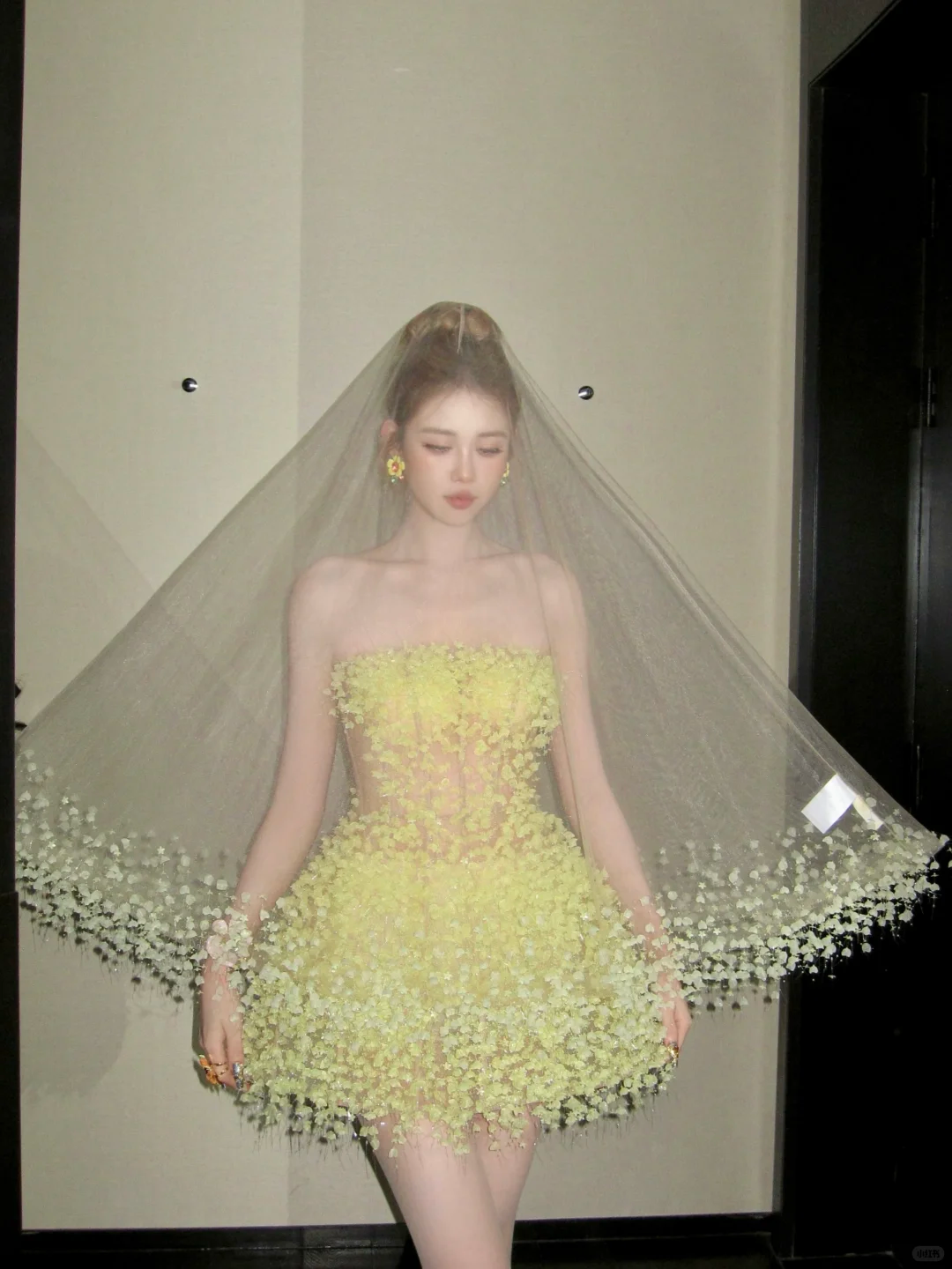 Fashion Yellow Sequined Strapless A-Line Veil Design Tulle Party Dress Homecoming Dress DP6246
