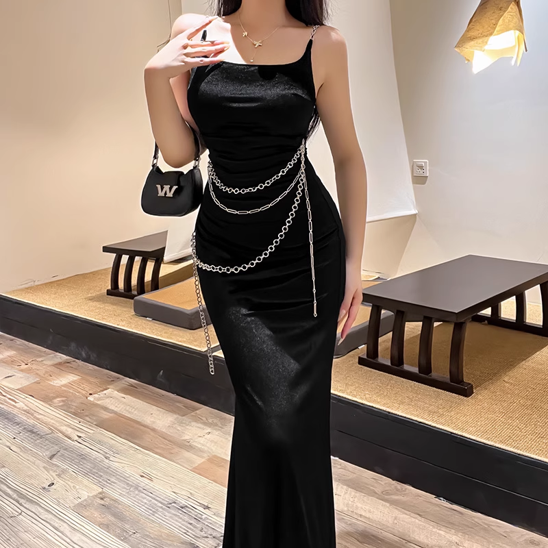 Wunderschönes schwarzes Spaghettiträger-Taillenketten-Meerjungfrauen-langes Ballkleid Abendkleid DP6402