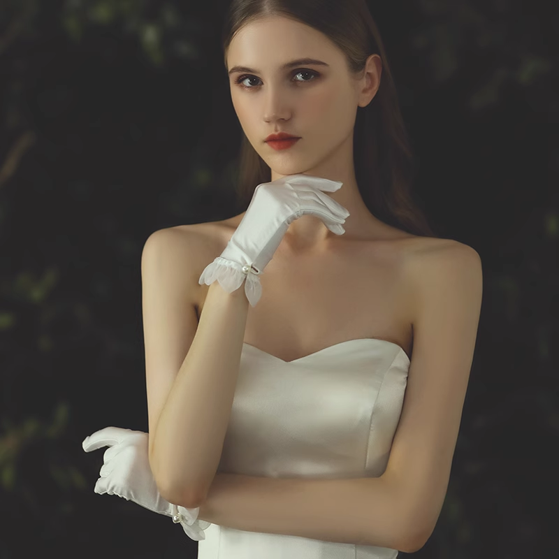 Hepburn Style Wedding Gloves Retro White Short Satin Lace Bride Wedding Accessories, DP5301