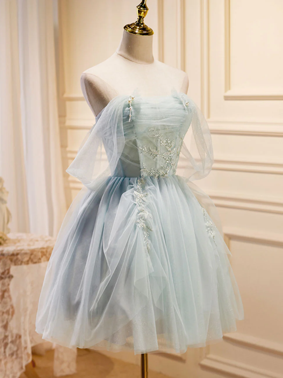 Vintage Light Blue Beaded Off-the-shoulder Design A-line Tulle Party Dress Homecoming Dress DP6072