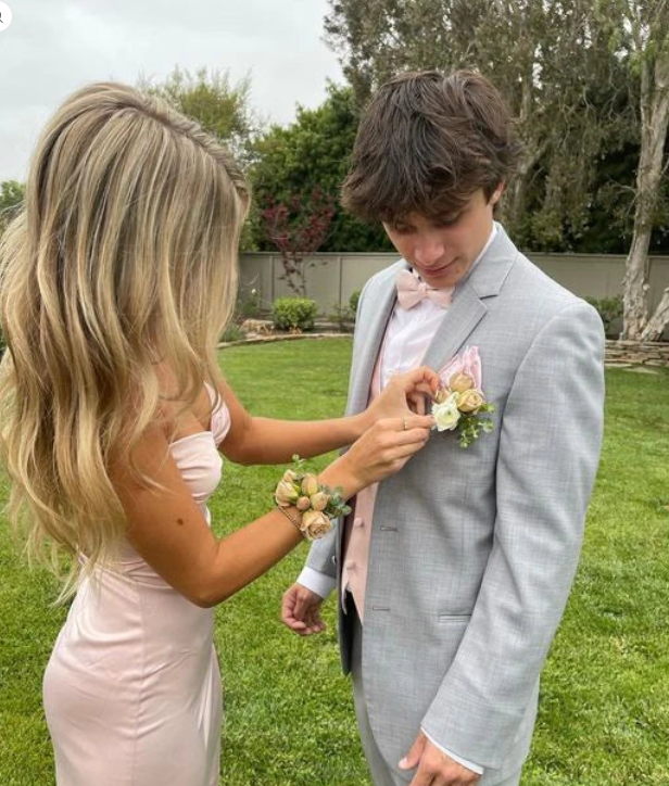 Robe de bal élégante rose en satin, fourreau, fente haute, bretelles spaghetti, robe de soirée longue, robe de soirée formelle DP6718