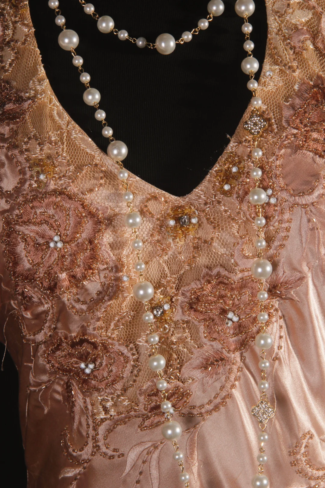 Glamorous Champagne Satin Halter-Neck Floral Embroidery Beaded Evening Gown DP7384