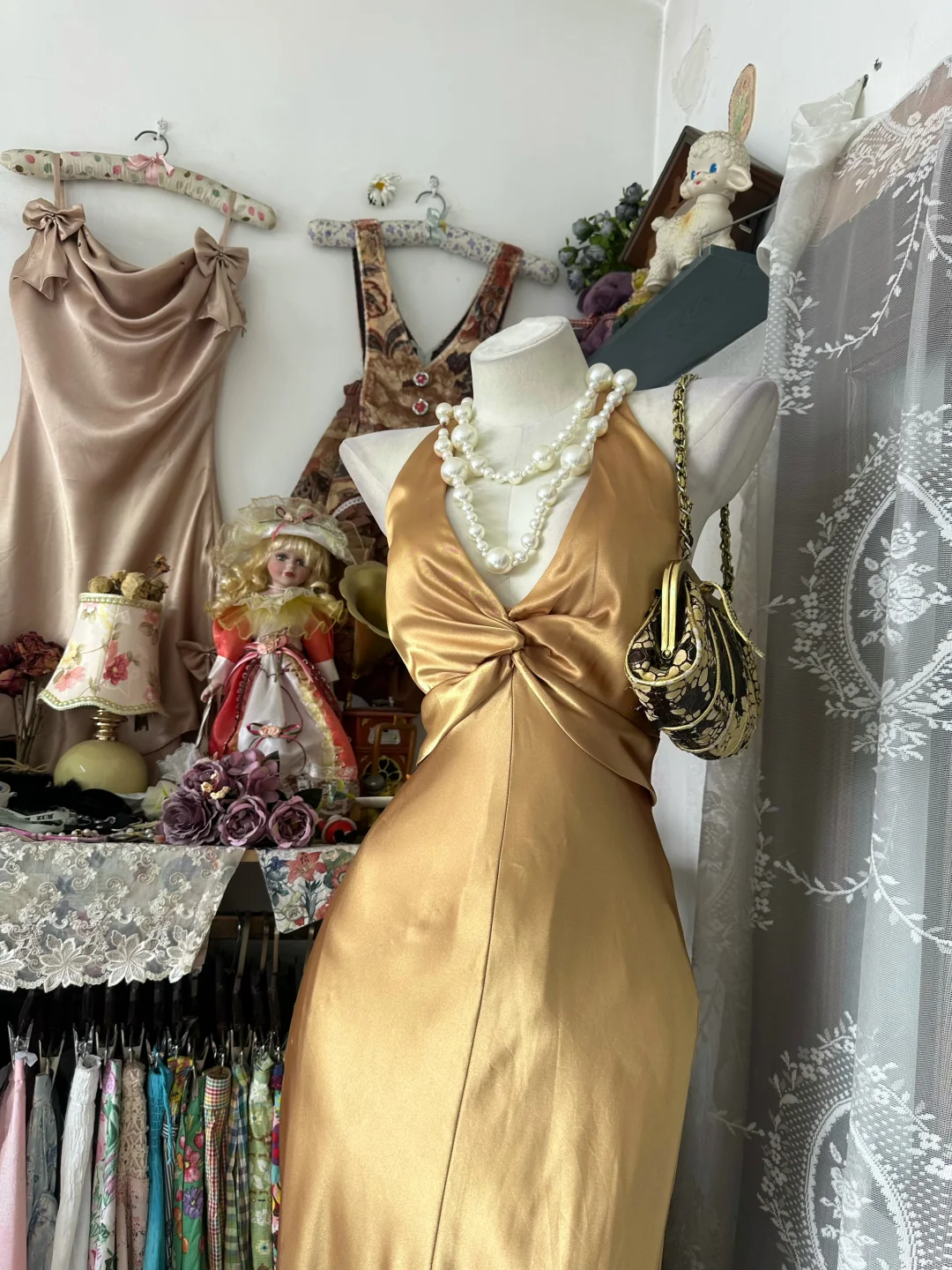 Vintage Gold Satin Halter-Neck Mermaid Evening Gown Open Back Prom Dress DP8331