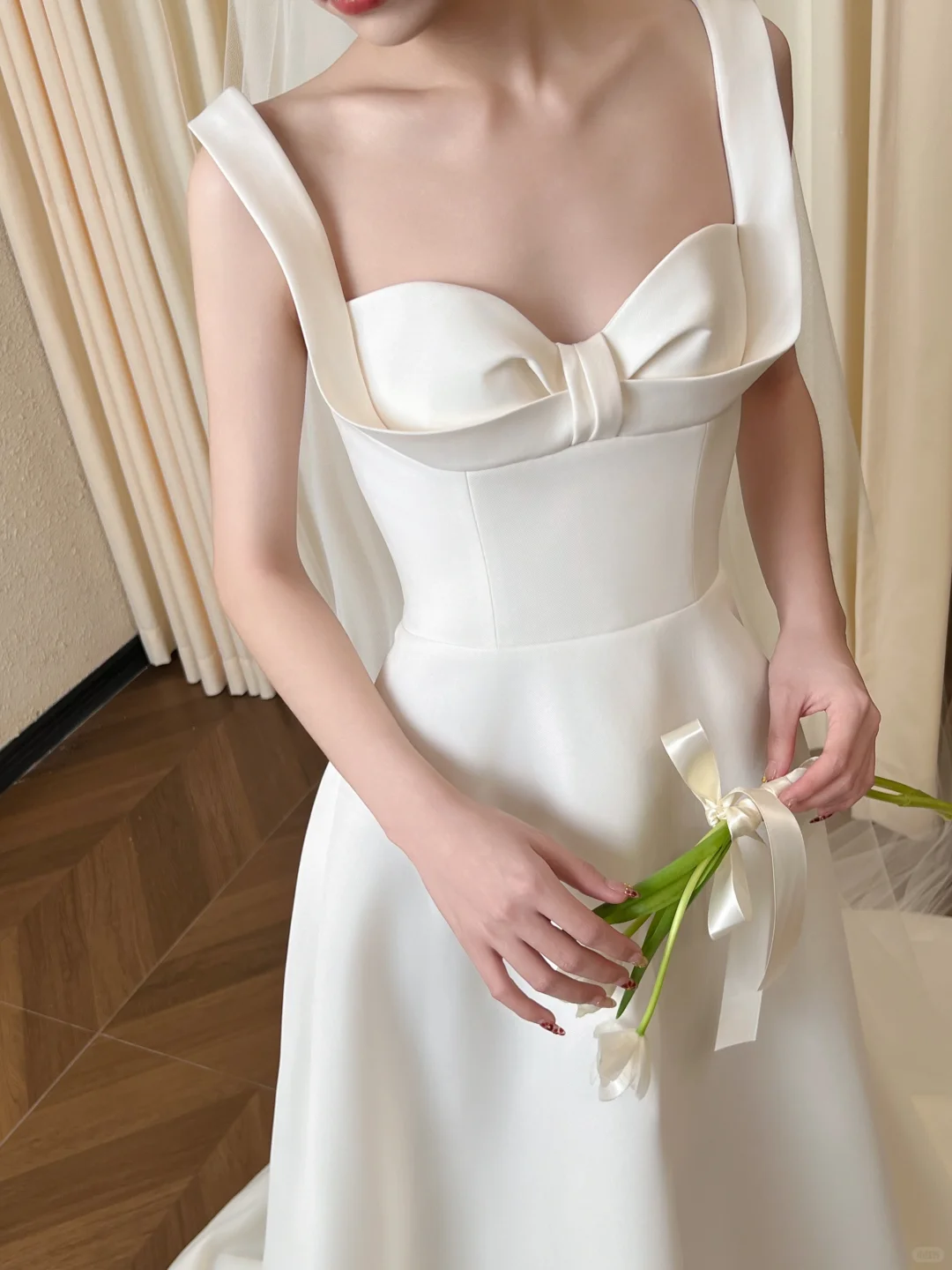 Glamorous Satin Wedding Dress A-Line Shoulder Straps Bridal Gown DP7126
