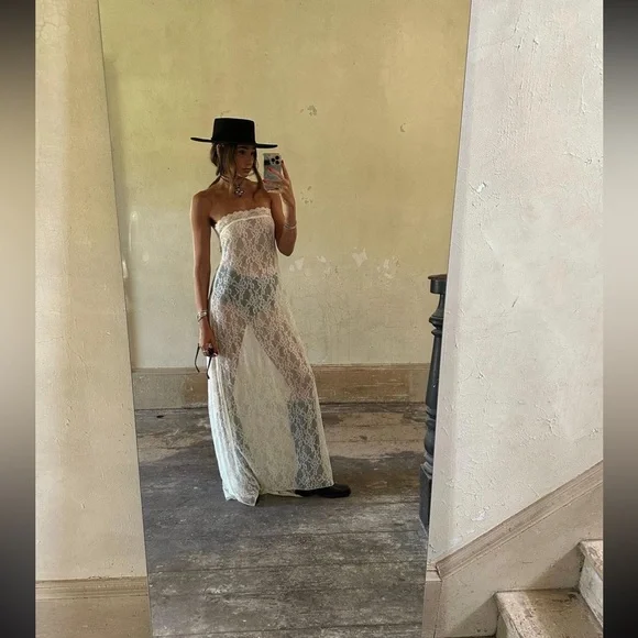 Sexy trägerloses, einzigartiges langes Partykleid aus Spitze, DP2616