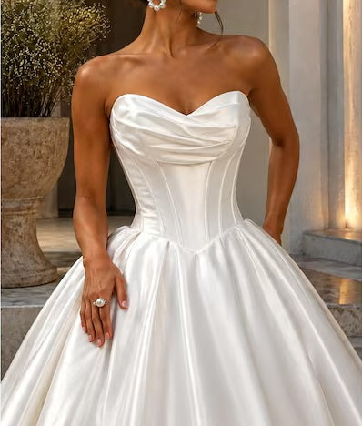 Vintage Ivory Strapless Sweetheart Satin A-Line Wedding Dress DP8602