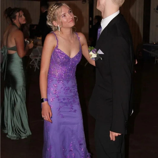 Enchanting Lavender Floral Applique Mermaid Prom Gown with Lace-Up Back DP8027