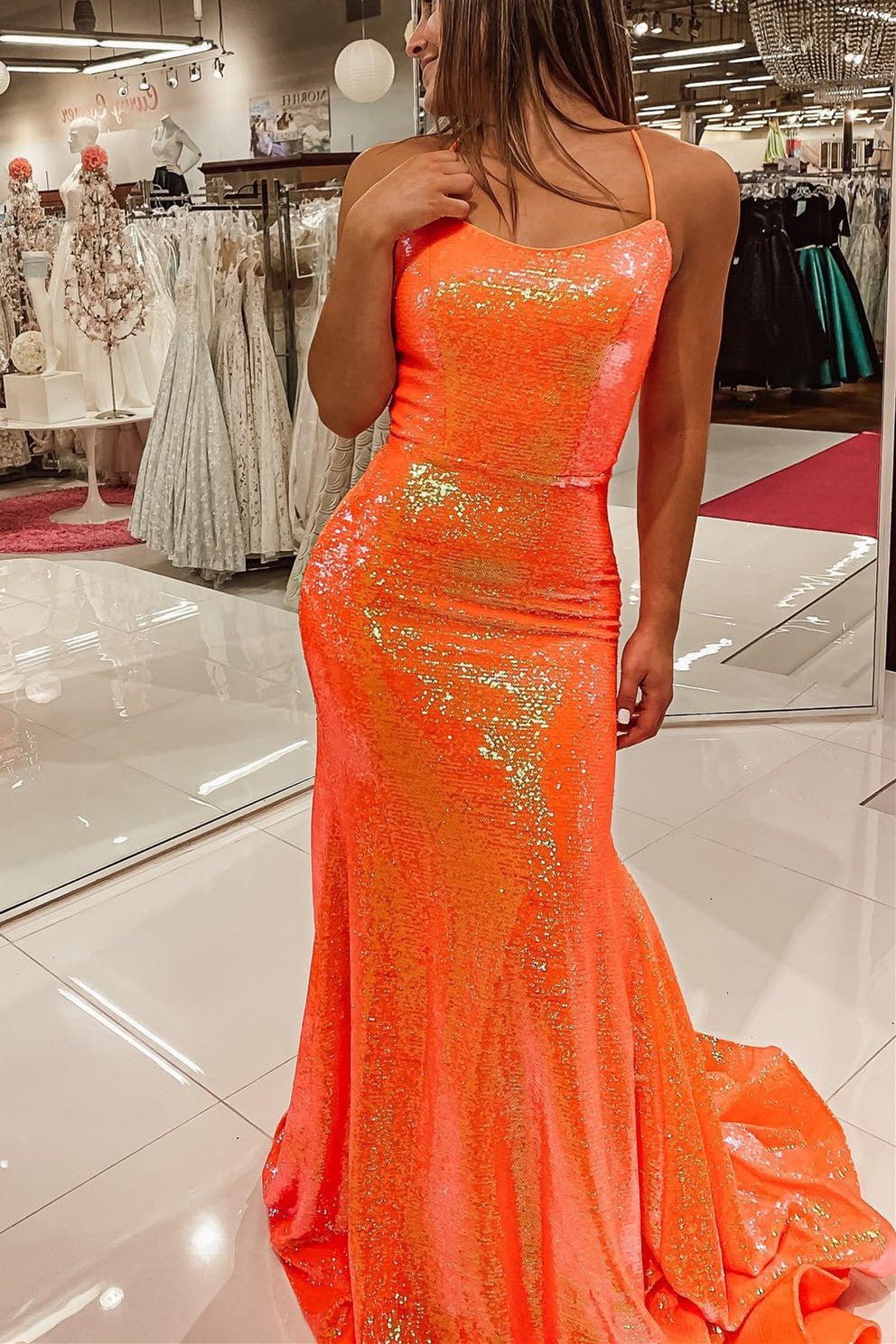 Superbe robe de bal sirène orange brillante à paillettes et bretelles spaghetti, DS4649