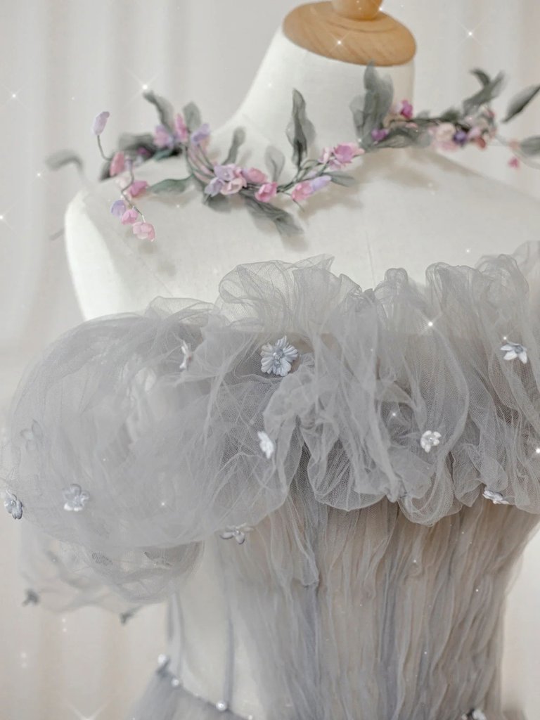 ROBE DE BAL LONGUE EN TULLE GRIS À ÉPAULES DÉNUDÉES, ROBE DE CÉRÉMONIE EN TULLE GRIS, DS3392